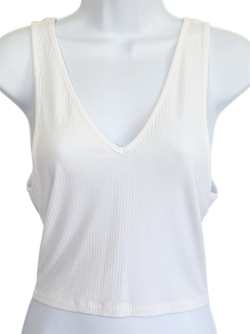 ASOS DESIGN White Ribbed Crop Tank Top V Neck Sleeveless Stretch Size 6